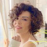artist image Fatma Turgut Alelade Elimde Dünya
