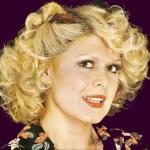artist image Neşe Karaböcek Artik Sevmeyecegim Altın Şarkılar